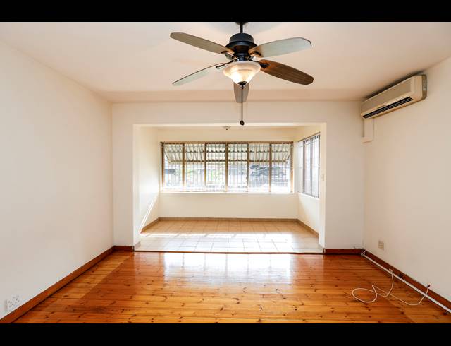 2.5 BEDROOM APARTMENT FOR SALE IN GLENWOOD